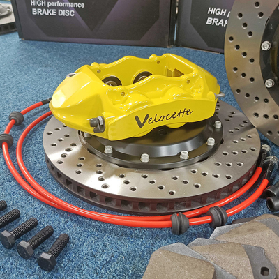 GT4 Kinerja Tinggi Honda Brake Caliper Belakang 4 Piston Aluminium Alloy