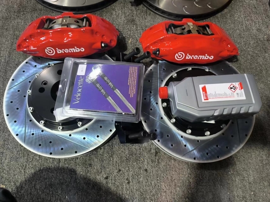 355mm Disc Ukuran 4 Piston Caliper Kit Untuk Mobil Brembo F50 / BMW F18 F36 F10