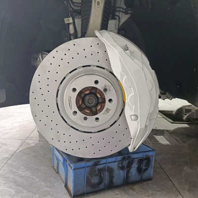 Kaliper Rem Porsche Putih yang Dimodifikasi 1 Pot 330mm 345mm 370mm